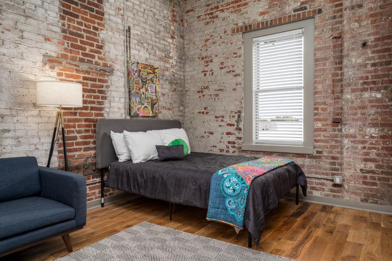 The Davis Lofts At Main Street - Unit 3D Apartment Rocky Mount Exterior photo