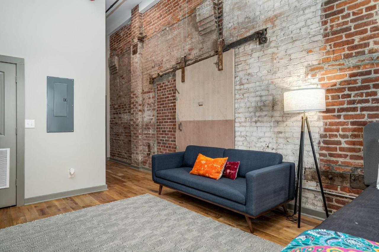 The Davis Lofts At Main Street - Unit 3D Apartment Rocky Mount Exterior photo